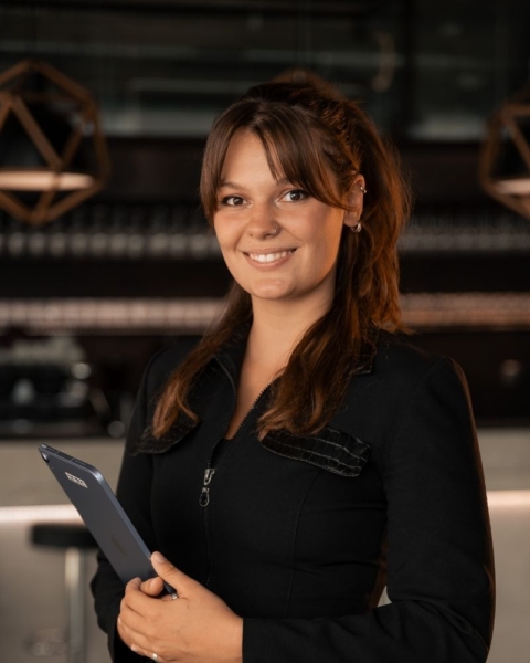 Mitarbeiterfoto Renee Wawer 2